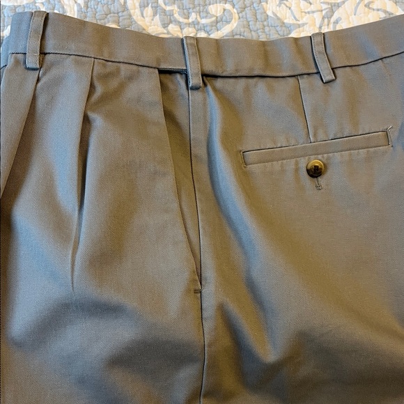 Haggar Classic Gray Trousers - Picture 4 of 4